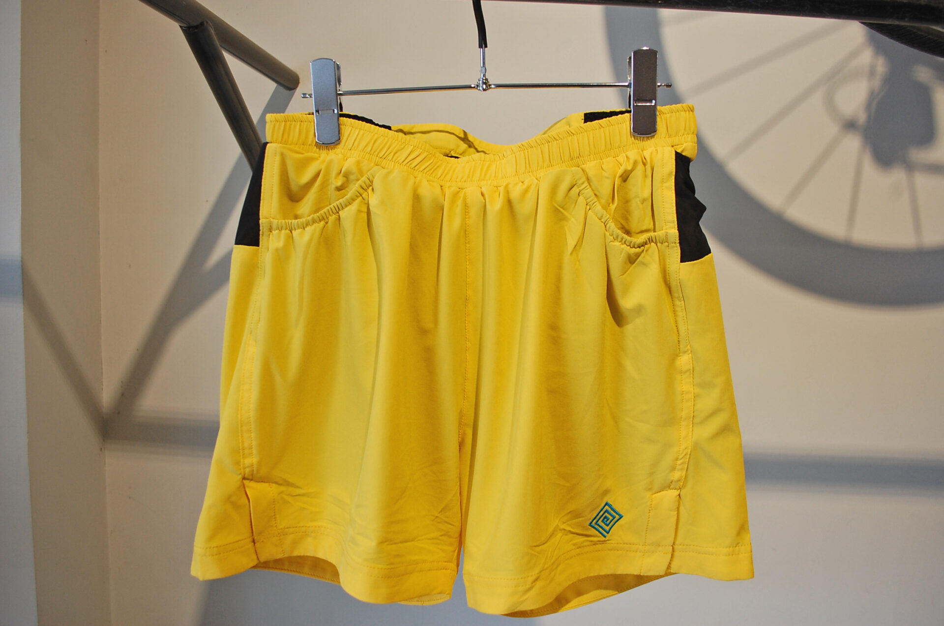 エルドレッソNeo Bikila Shorts(Olive) Sサイズ