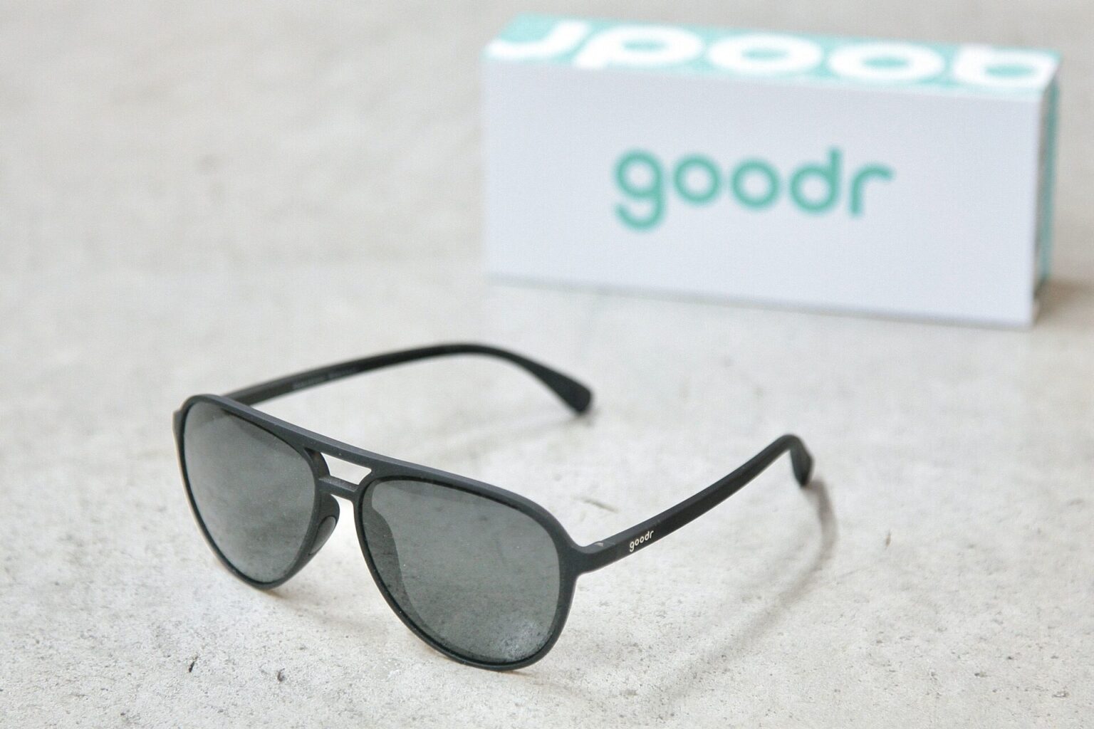 goodr(グダー) MACH G サングラス Operation Blackout circle AOMORI